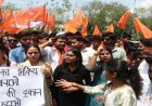 भोपाल में भाजपा सरकार के खिलाफ सड़कों पर उतरी एबीवीपी: एमएलबी गर्ल्स कॉलेज के पास शराब दुकान हटाने की मांग, 7 दिन का अल्टीमेटम