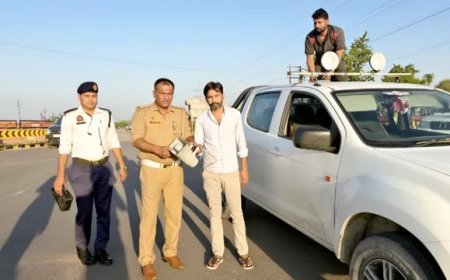 बांदा में ट्रैफिक पुलिस का सख्त एक्शन, हूटर-सायरन और काली फिल्म वाले 200 से ज्यादा वाहनों पर कार्रवाई