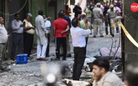 नानकमत्ता के होटल में युवक-युवती मिलने पर हंगामा, पुलिस दोनों को पूछताछ के लिए थाने लाई