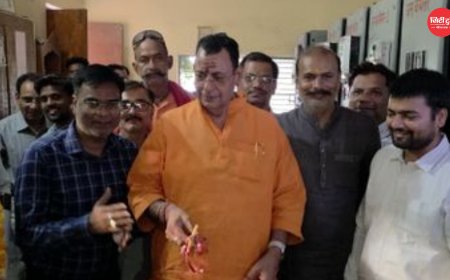 मिर्जापुर में जलनिकासी की समस्या पर विधायक रत्नाकर मिश्र का सख्त रुख, बोले- "जो गाली देगा, वह लात खाएगा"; बीडीओ को दिए तत्काल समाधान के निर्देश
