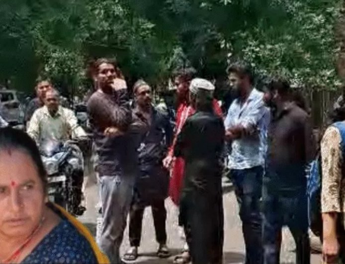 भोपाल में दिल दहला देने वाली वारदात, महिला की हत्या कर दोनों पैर काटे, चांदी के कड़े लूटकर जंगल में फेंका शव
