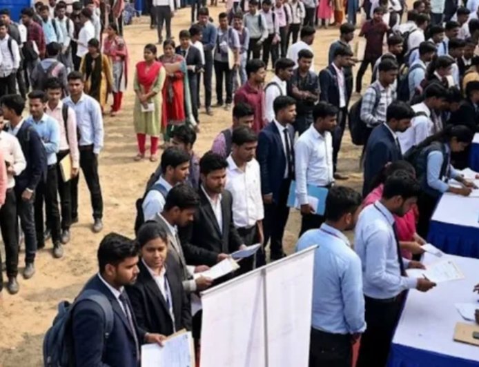 बक्सर में 30 जून को लगेगा विशाल रोजगार मेला, 100 पदों पर होगी सीधी भर्ती; 18 हजार तक मिलेगा वेतन