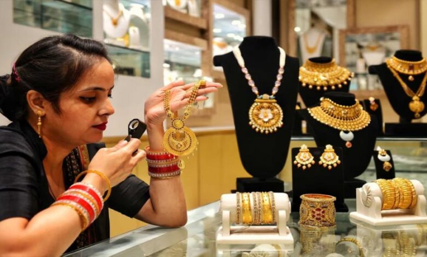 सोने-चांदी की कीमतों में बड़ी गिरावट, निवेशकों के लिए सुनहरा मौका या सतर्क रहने की जरूरत ?