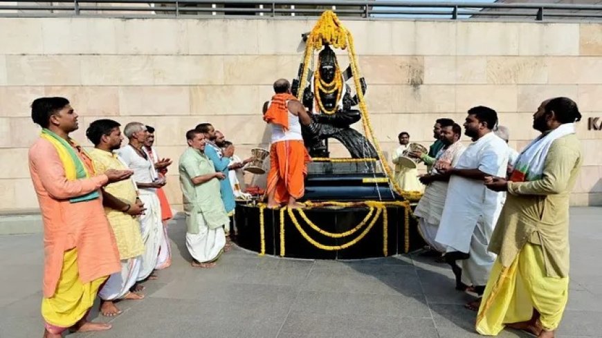 काशी विश्वनाथ धाम में स्कंद षष्ठी पर भगवान कार्तिकेय का भव्य पूजन, वैदिक मंत्रों से गुंजायमान हुआ पूरा परिसर