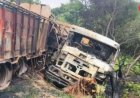 झारखंड में भीषण सड़क हादसा: डंपर और ट्रेलर की टक्कर के बाद लगी भीषण आग, दो चालक जिंदा जले; तेज बारिश भी नहीं बुझा सकी आग