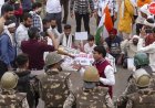 भोपाल में किसान आंदोलन तीसरे दिन उग्र: बैरिकेडिंग तोड़ CM हाउस की ओर बढ़े प्रदर्शनकारी, अर्धनग्न प्रदर्शन और सद्बुद्धि यज्ञ से सरकार पर दबाव