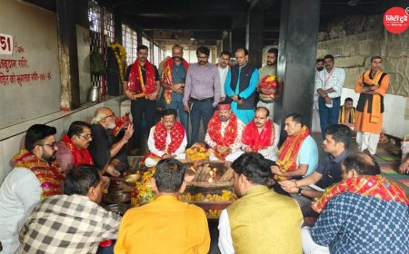 मैहर पहुंचे उपमुख्यमंत्री राजेन्द्र शुक्ल, मां शारदा के दरबार में की विशेष पूजा-अर्चना; प्रदेश की समृद्धि, विकास और जनकल्याण के लिए मांगा आशीर्वाद