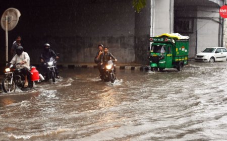 देशभर में मानसून का कहर: उत्तराखंड-हिमाचल में भूस्खलन, यूपी-गुजरात में जनजीवन अस्त-व्यस्त, चारधाम यात्रा प्रभावित