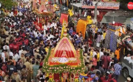 Jagannath Rath Yatra 2026: अहमदाबाद में हाथियों के पैरों में बांधी गई जंजीरें, पुरी में सोने की झाड़ू से हुई रथों की सफाई; लाखों श्रद्धालुओं ने खींचे भगवान के रथ