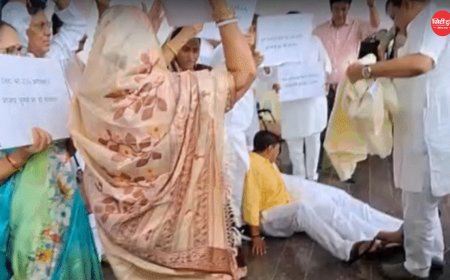 MP विधानसभा मानसून सत्र: कांग्रेस का सांकेतिक प्रदर्शन, UCC पर तीखी बहस के बीच छात्रों, किसानों और रोजगार के मुद्दों पर सरकार को घेरा