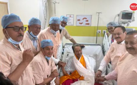 NEET पेपर लीक आंदोलन: 27 दिन बाद खत्म हुआ सोनम वांगचुक का अनशन, सरकार से तीन मांगों पर लिखित आश्वासन; धर्मेंद्र प्रधान के इस्तीफे तक जंतर-मंतर पर प्रदर्शन जारी