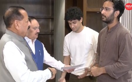 CJP और केंद्र सरकार के बीच अहम बैठक, दो मांगों पर विचार का भरोसा; धर्मेंद्र प्रधान के इस्तीफे पर शनिवार दोपहर तक जवाब का इंतजार