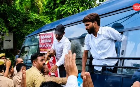 69,000 शिक्षक भर्ती मामला: लखनऊ में अभ्यर्थियों ने मायावती के आवास का किया घेराव, नियुक्ति की मांग को लेकर प्रदर्शन तेज