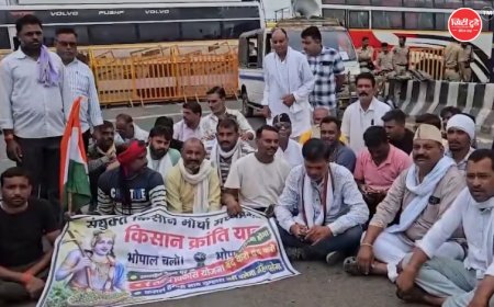 भोपाल में किसानों का प्रदर्शन दूसरे दिन भी जारी: सड़क पर बनाया दाल-बाटी, सद्बुद्धि यज्ञ किया; आज सीएम हाउस घेराव की तैयारी