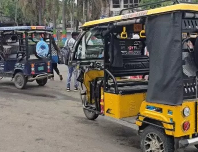 ई-रिक्शा बैटरी सिस्टम से छेड़छाड़ कर ठगी का मामला: भोपाल-उज्जैन में जांच जारी, BMS ऐप के दुरुपयोग की आशंका
