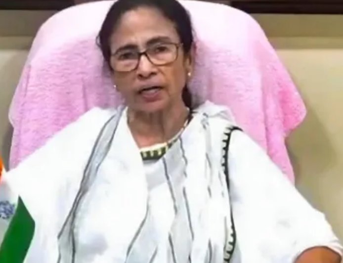 TMC के 12 और बैंक खाते फ्रीज, 1000 करोड़ रुपये से अधिक की राशि पर रोक; कलकत्ता हाई कोर्ट से राहत के बीच बढ़ीं मुश्किलें