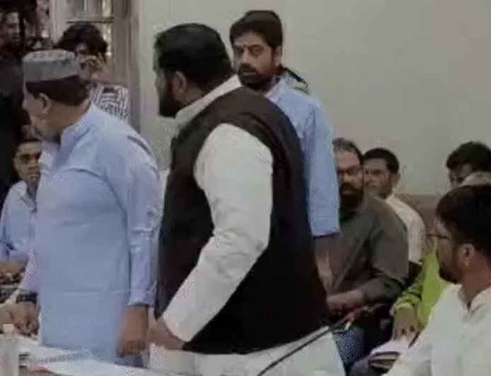 भोपाल कलेक्ट्रेट में दिशा समिति की बैठक बनी सियासी अखाड़ा: मास्टर प्लान पर भिड़े विधायक और जनपद अध्यक्ष, स्मार्ट सिटी पर भी गरजी सत्ता-विपक्ष की आवाज