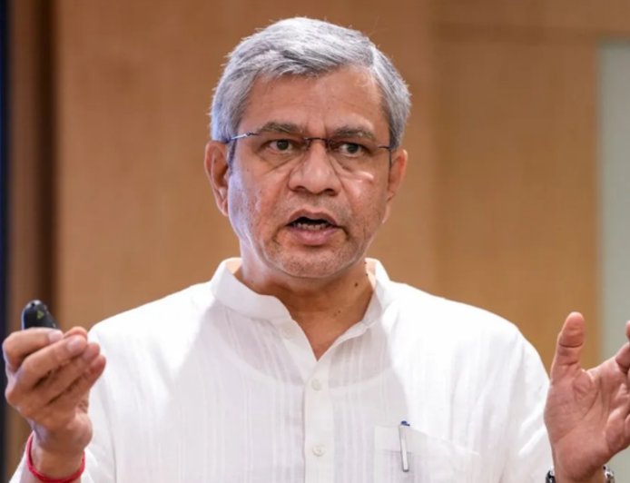 कैबिनेट के 7 बड़े फैसले: बनारस में बनेगा 10,998 करोड़ का एलिवेटेड कॉरिडोर, सेमीकॉन 2.0 और रेलवे प्रोजेक्ट्स को मंजूरी