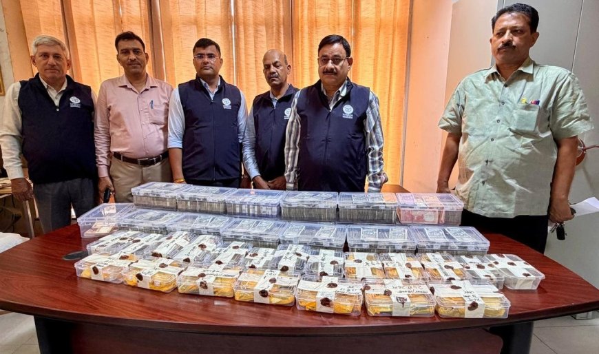यूपी में रिटायर्ड ARTO के घर विजिलेंस का अब तक का बड़ा एक्शन: 26 घंटे चली छापेमारी में 13 किलो सोना, 9 किलो चांदी, ₹1.62 करोड़ नकद और 35 करोड़ की संपत्ति का खुलासा