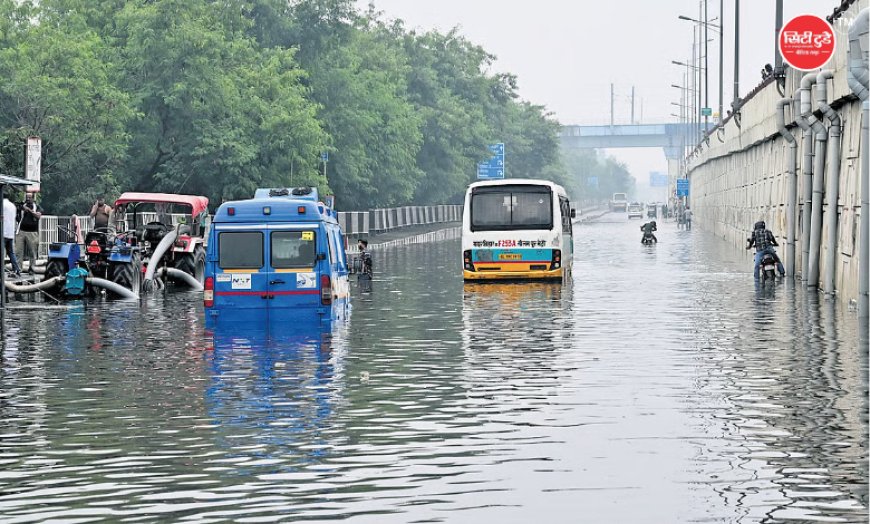 देशभर में बारिश का कहर: दिल्ली में मेट्रो स्टेशन तक भरे पानी से, गुजरात में टाटा प्लांट प्रभावित; उत्तराखंड में चारधाम यात्रा रोकी गई