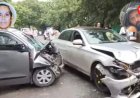 दिल्ली के नरेला में Mercedes-WagonR की भीषण टक्कर, 70 वर्षीय महिला की मौत; ड्राइवर गिरफ्तार, नशे में होने की जांच