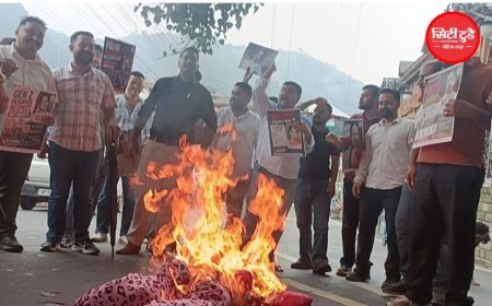 25 साल से नया मास्टर प्लान नहीं, अब जनता भुगत रही सजा; कांग्रेस का निगम मुख्यालय पर प्रदर्शन