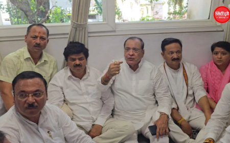 हल्द्वानी में खड़गे का BJP सरकार पर हमला: बोले- ‘ये झूठे लोगों की सरकार, मुख्यमंत्री गड्ढे तक नहीं भर पा रहे’; कांग्रेस की सरकार बनाने का दावा