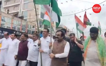 जबलपुर पश्चिम में भव्य तिरंगा यात्रा, मंत्री राकेश सिंह के नेतृत्व में BJP नेताओं और कार्यकर्ताओं ने लहराया तिरंगा