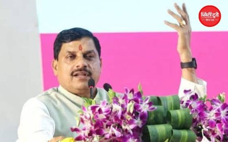 उज्जैन में CM मोहन यादव ने श्रीक्षेत्र वाल्मीकि धाम आश्रम में की पूजा-अर्चना, विधि-विधान से धार्मिक अनुष्ठान में हुए शामिल