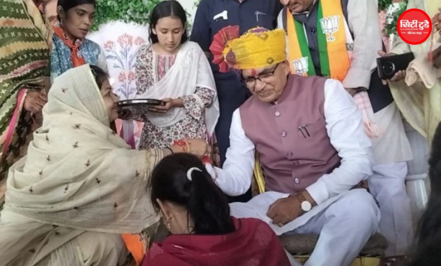 खातेगांव पहुंचे शिवराज सिंह चौहान, बोले- सुविधाएं नहीं मिलें तो मामा मंत्री किसलिए बना है; कौशल विकास केंद्र का किया शुभारंभ देवास के खातेगांव में केंद्रीय मंत्री का दौरा