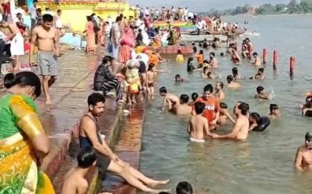 भूतड़ी अमावस्या पर सेठानी घाट में अव्यवस्था, सोते श्रद्धालुओं को चाटते रहे मवेशी; गधों के दौड़ने से मची अफरा-तफरी